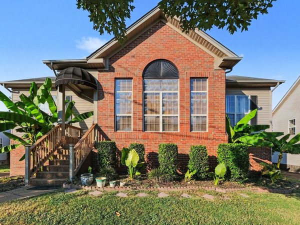 3777 Seasons Dr , Antioch, TN 37013