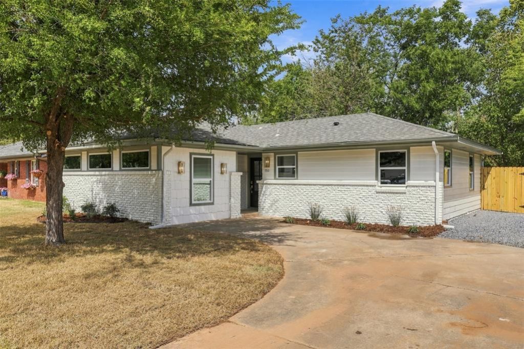 1511 Avondale Drive, Norman, OK 73069 Main Photo