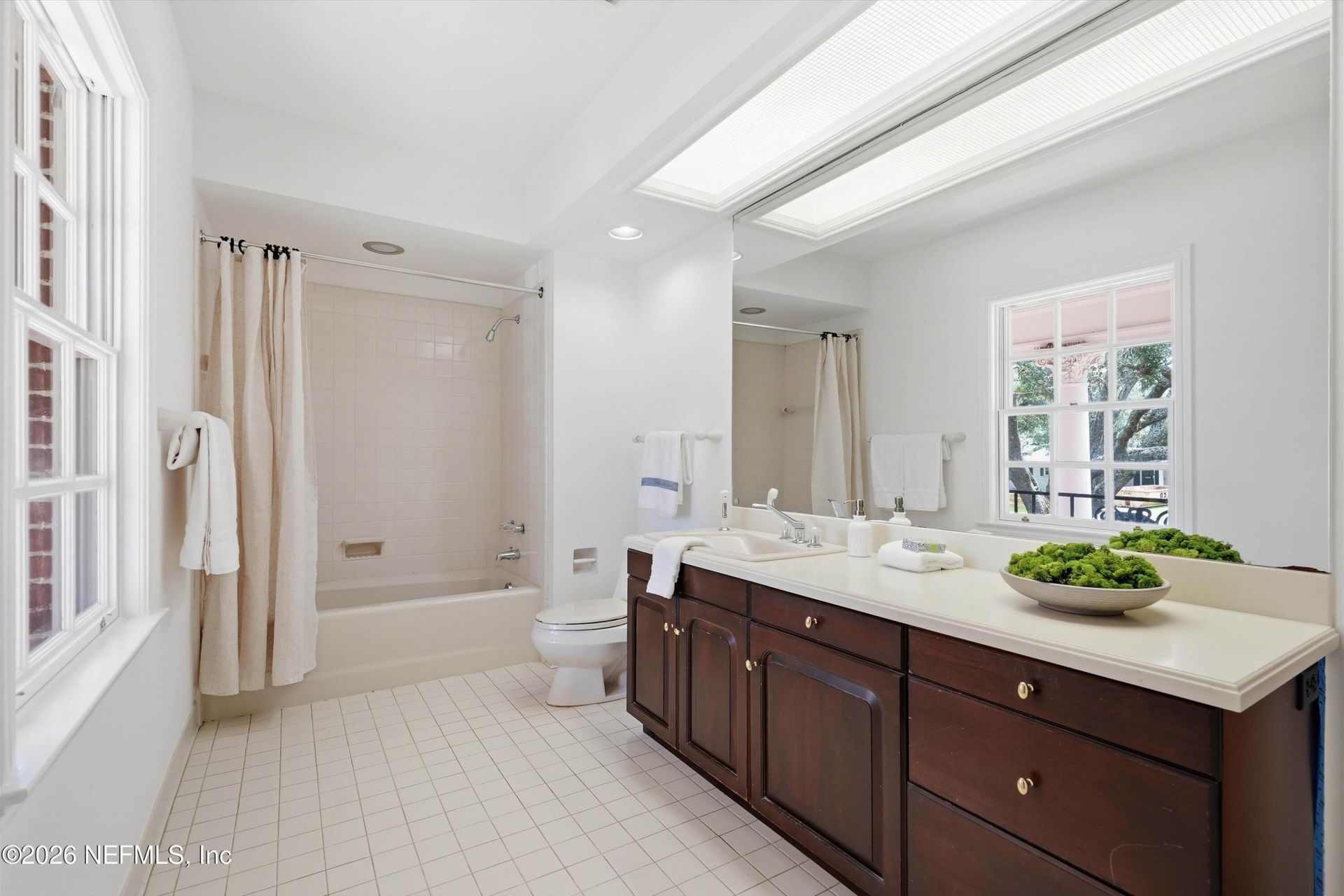 959 Maple Lane, Jacksonville, FL 32207 Photo