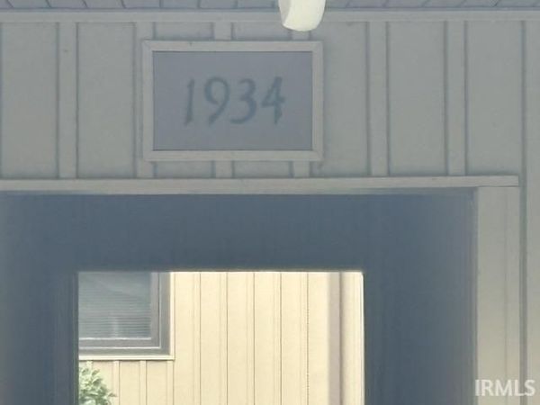 1934 Bridgeview Trail apt C Trail, South Bend, IN 46637