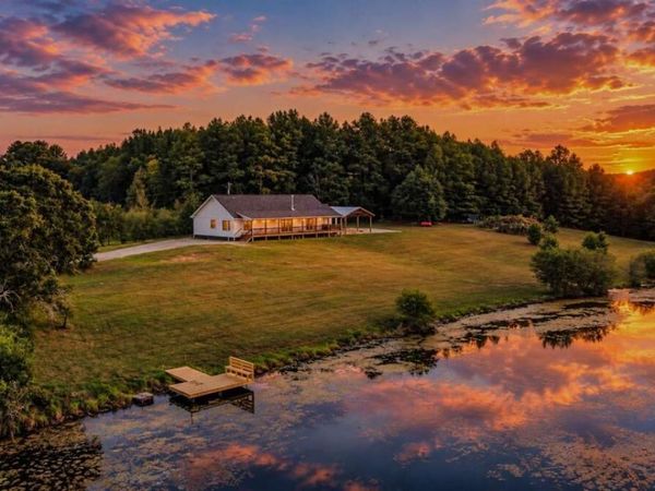304 Rhinehart Dr SE, Ranger, GA 30734