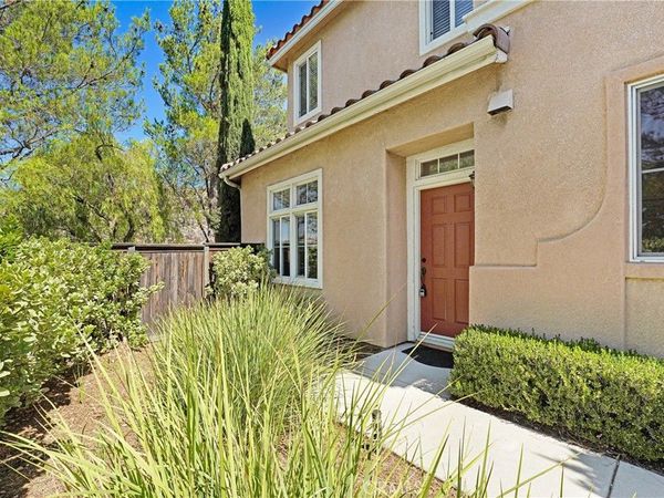 24586 Montevista , Valencia, CA 91354