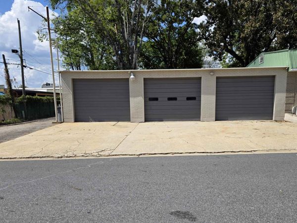 410 seventh street , Hot Springs, AR 71913