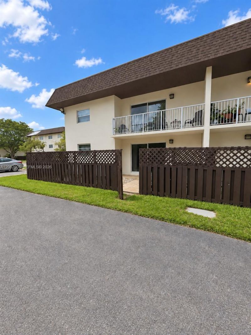 8475 SW 94th St, Unit 108E, Miami, FL 33156 Photo