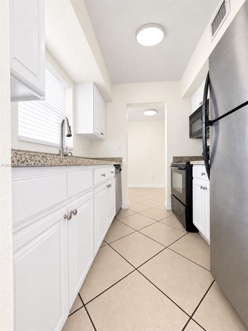 8475 SW 94th St, Unit 108E, Miami, FL 33156 Photo