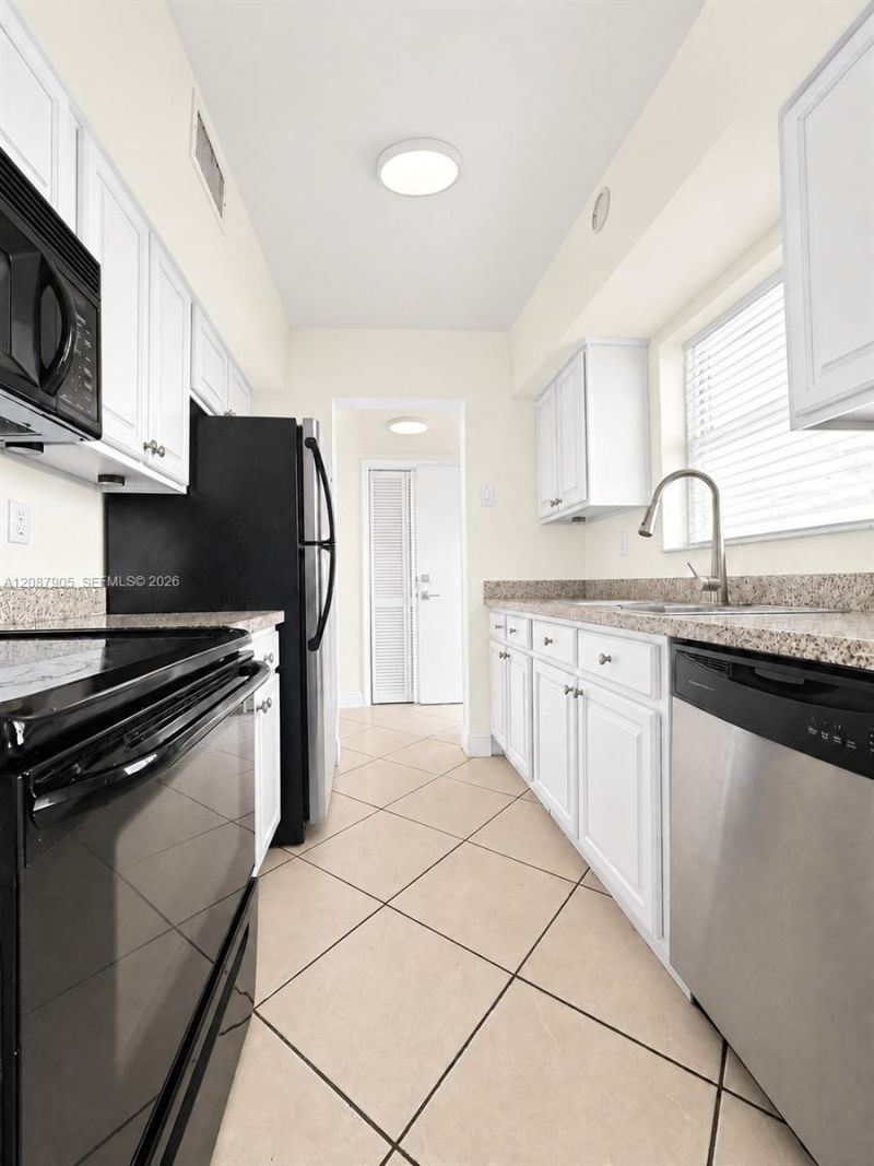 8475 SW 94th St, Unit 108E, Miami, FL 33156 Photo