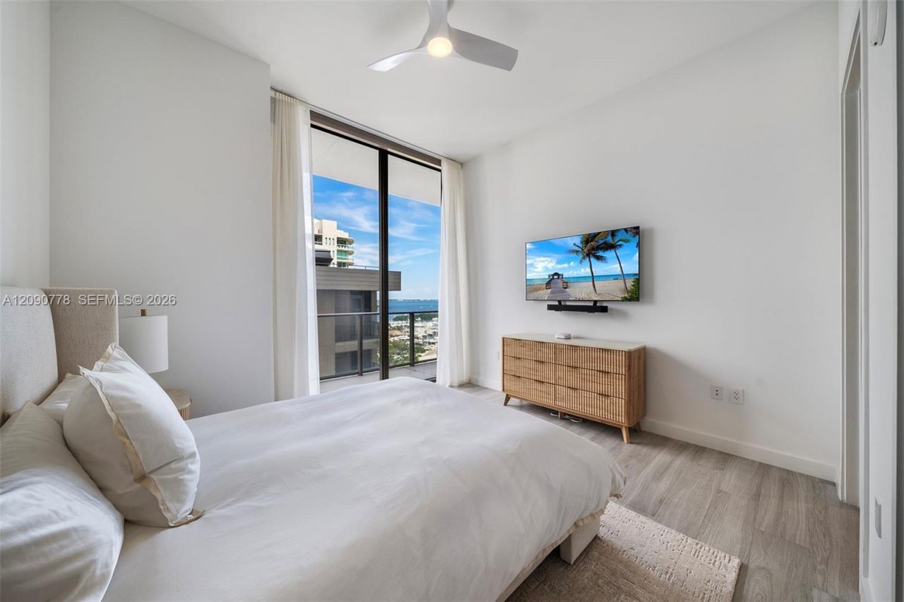2655 S Bayshore Dr, Unit 1412, Miami, FL 33133 Photo