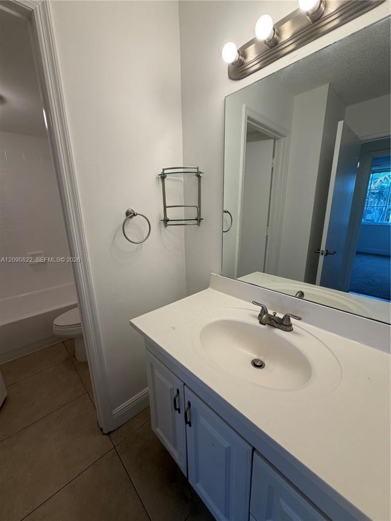 12124 Saint Andrews Pl , Unit 206, Miramar, FL 33025 Photo