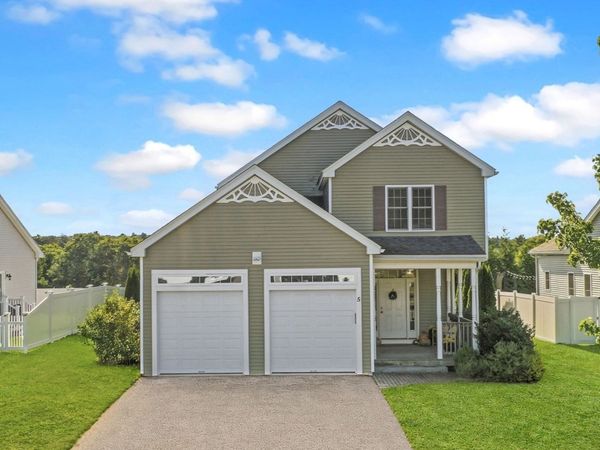 5 Candlelight Lane, Bellingham, MA 02019