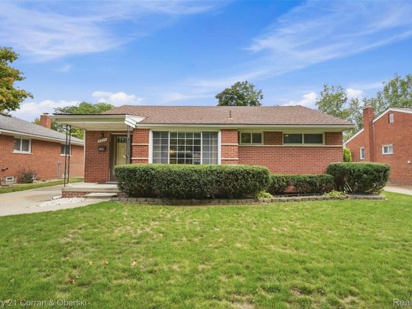 8330 Winston Lane, Dearborn Heights, Mi 48127