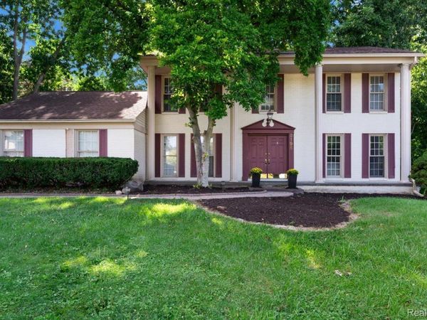2196 Willow Leaf Drive , Rochester Hills, Mi 48309