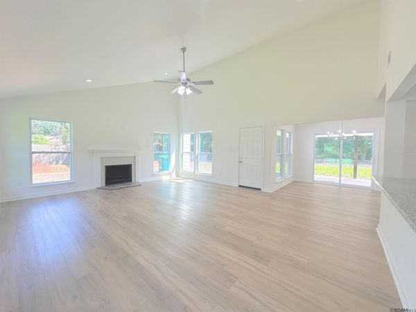 17126 E Little Italy Rd, Hammond, LA 70403