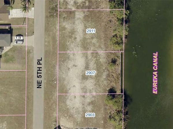 2907 NE 5th PL , CAPE CORAL, FL 33909