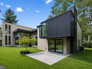 1405 WOLFTRAP RUN ROAD , VIENNA, VA 22182