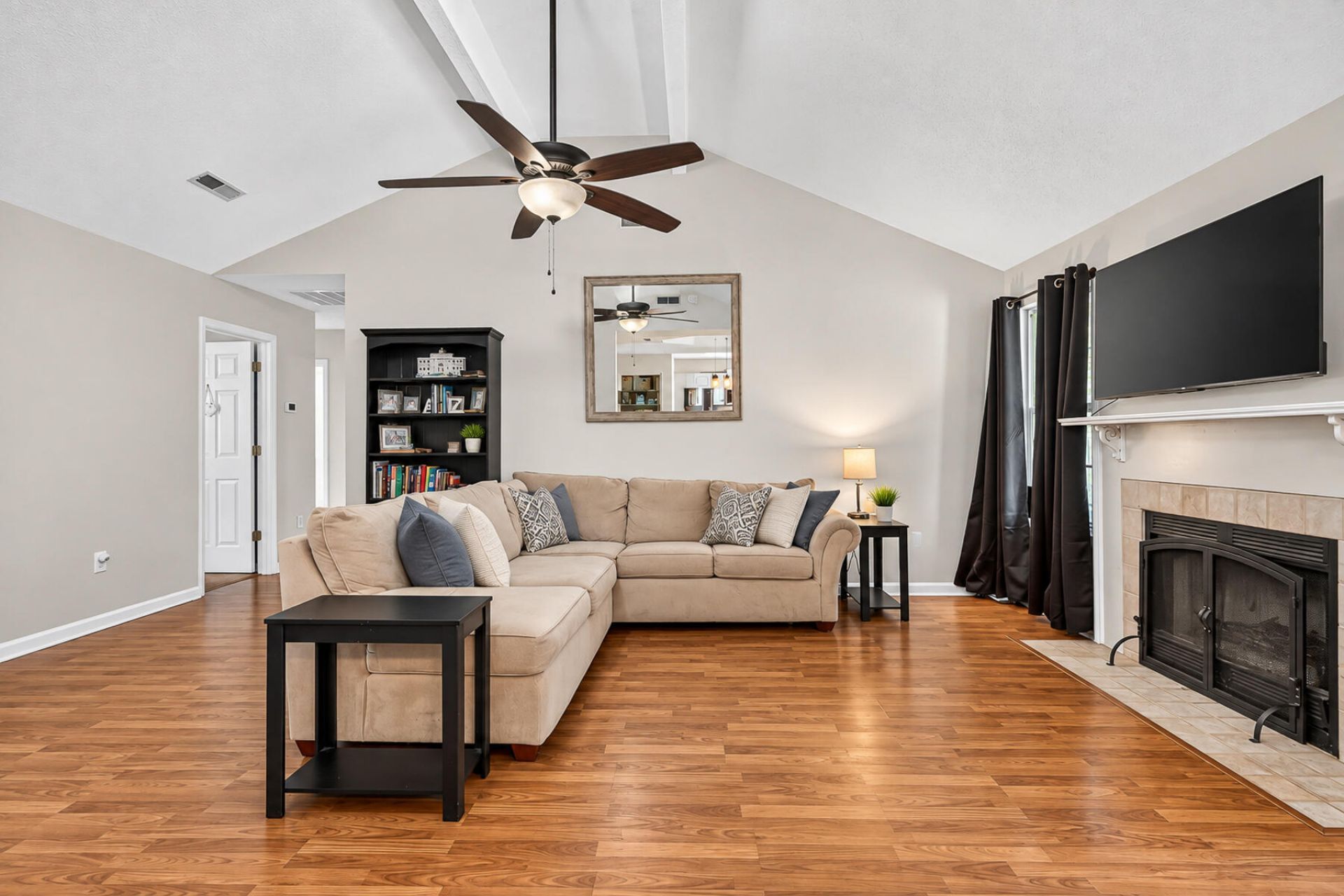 120 Danzid Drive Photo 4