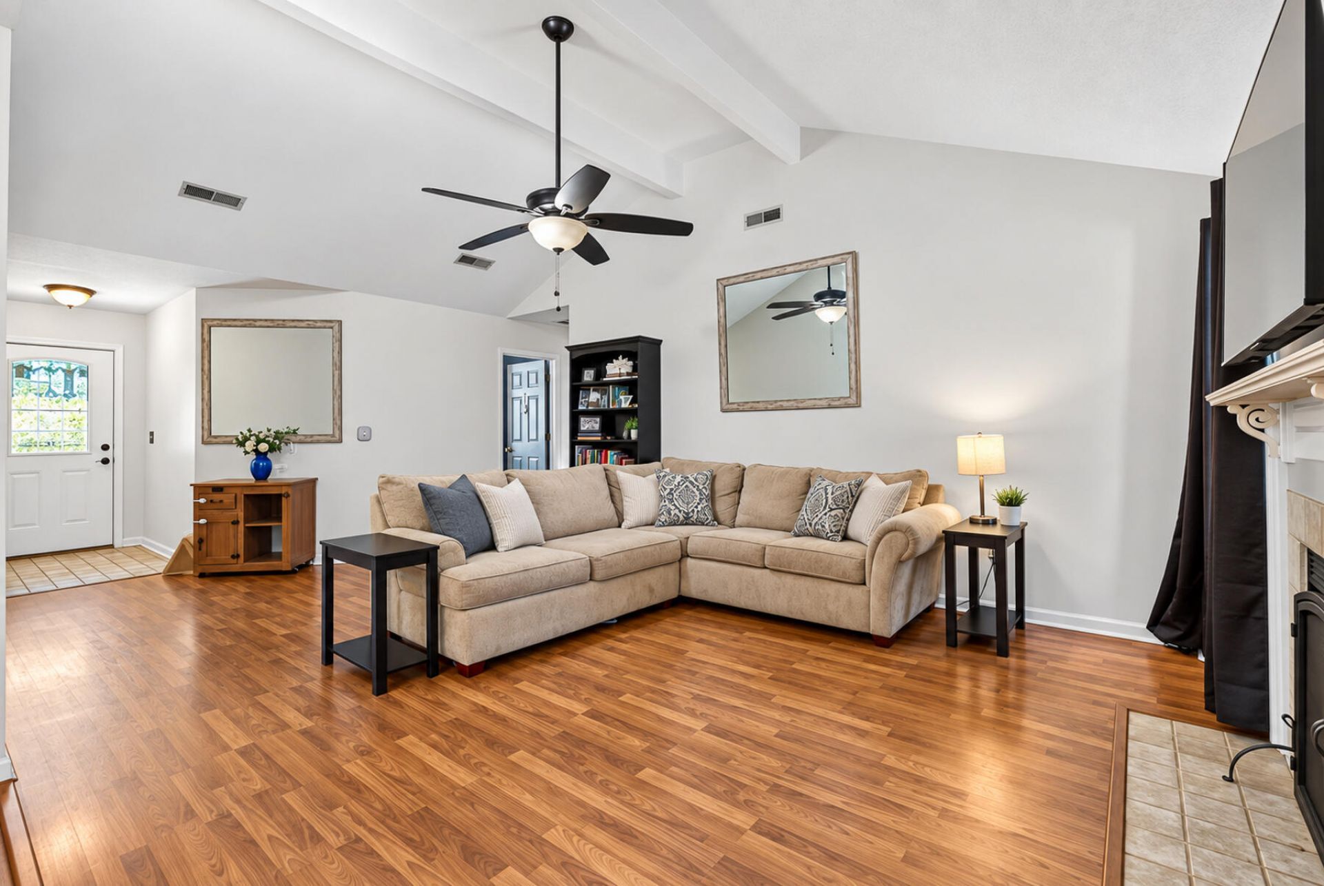 120 Danzid Drive Photo 6