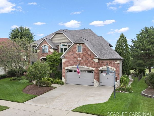 2275 Glouceston Lane, Naperville, IL 60564