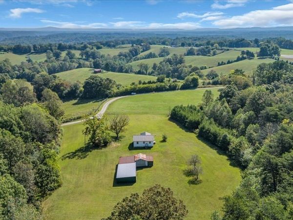 341 Rigsby Rd , Smithville, TN 37166