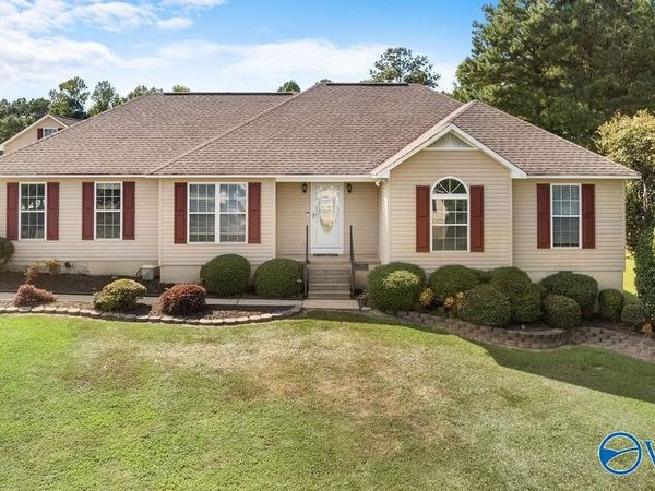 85 Rachael Lane, Hokes Bluff, AL 35903