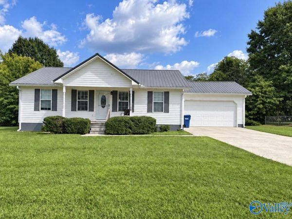 1304 Rubrum Lane, Albertville, AL 35951