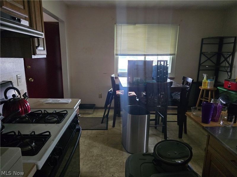 3843 Bosworth Road, Cleveland, OH 44111 Photo 6