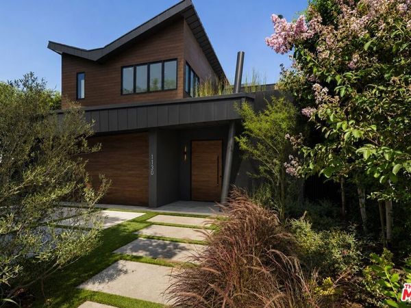 1130 N Poinsettia Place , West Hollywood, CA 90046