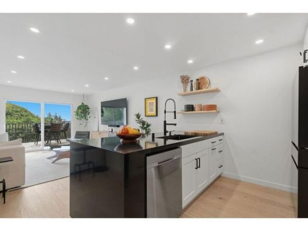1230 Horn Avenue , Unit 305, West Hollywood, CA 90069