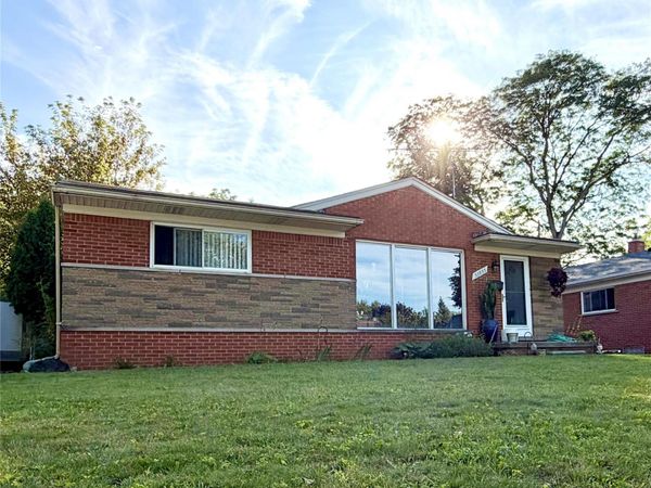 32833 Merritt Drive, Westland, Mi 48185