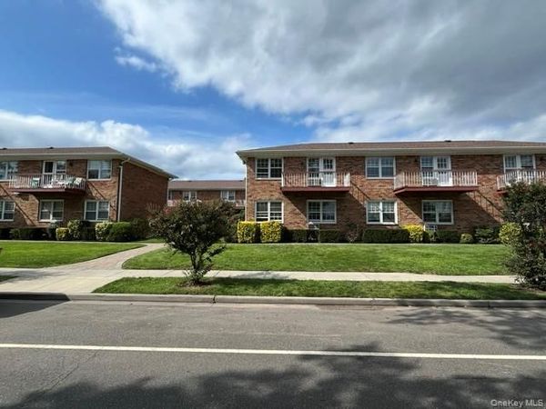 165 Manorhaven Boulevard , Unit G, Port Washington, NY 11050