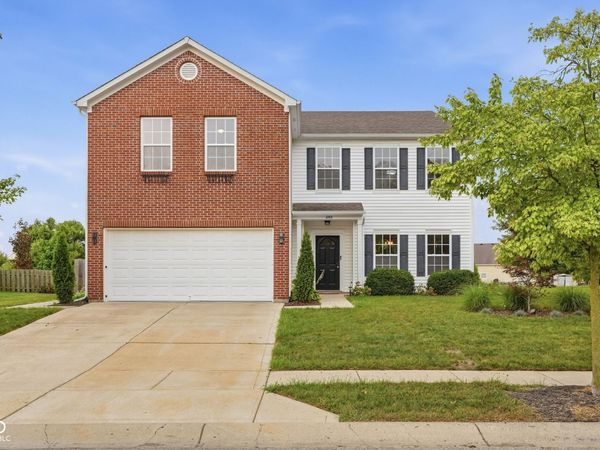 1102 Maple Run Drive, Sheridan, IN 46069