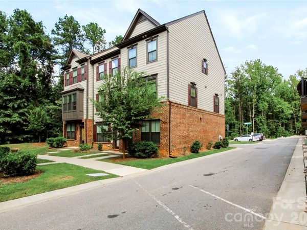 505 Cubitt Court, Charlotte, NC 28205