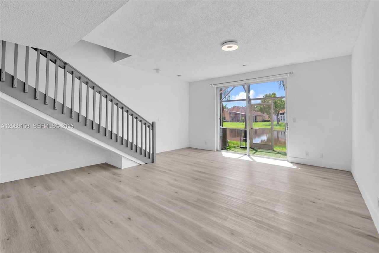 1303 Presidio Dr, Unit 6-41, Weston, FL 33327 Photo