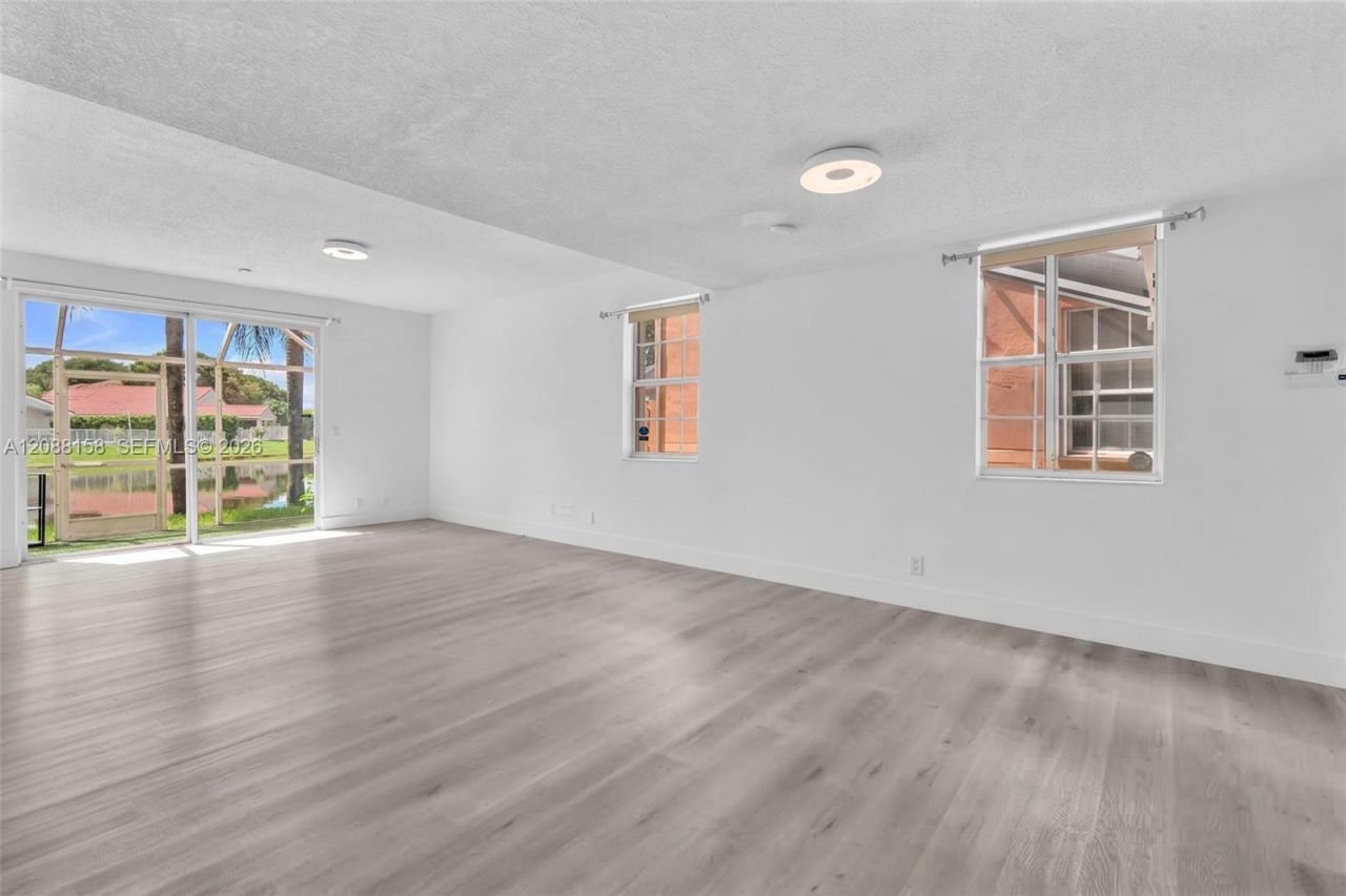 1303 Presidio Dr, Unit 6-41, Weston, FL 33327 Photo