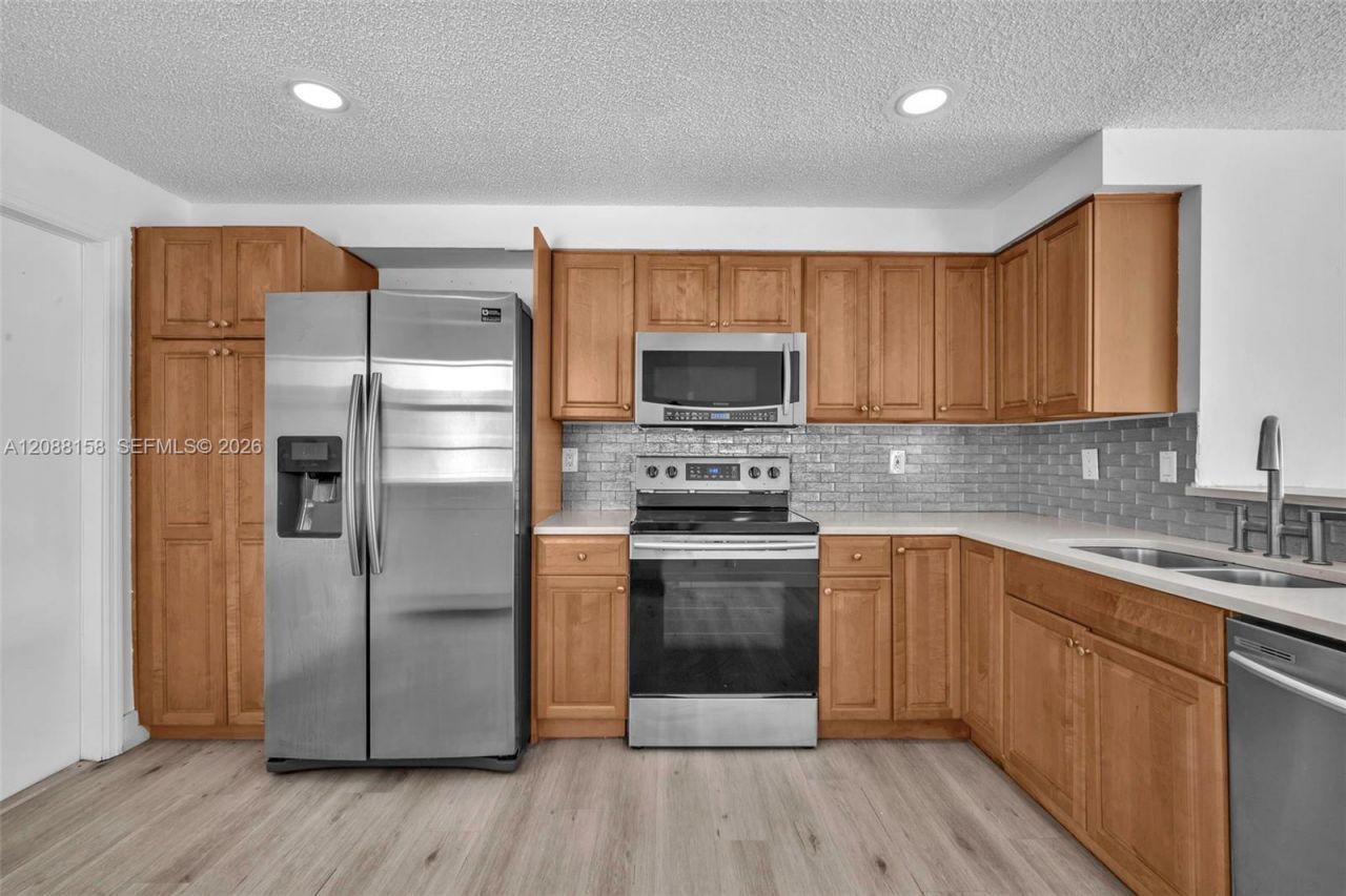 1303 Presidio Dr, Unit 6-41, Weston, FL 33327 Photo