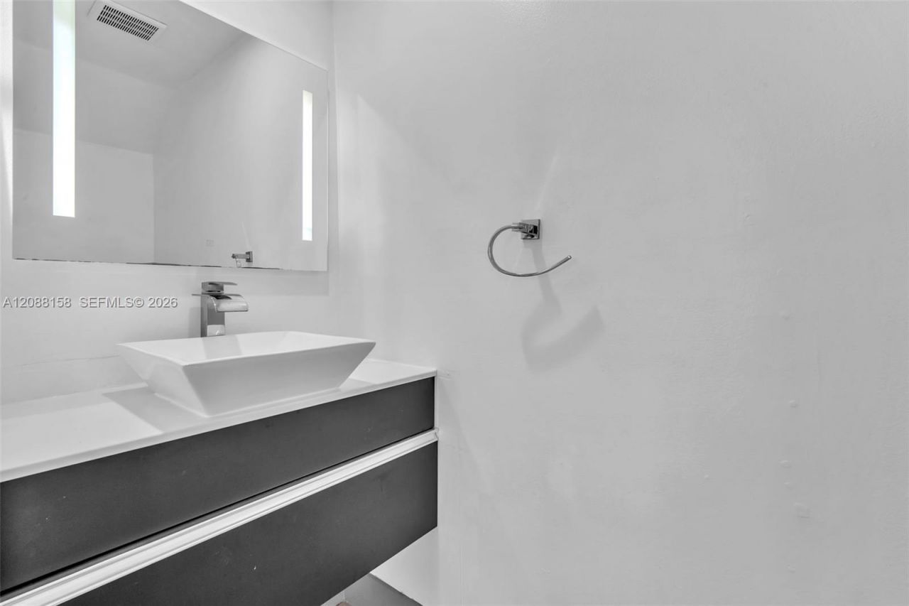 1303 Presidio Dr, Unit 6-41, Weston, FL 33327 Photo