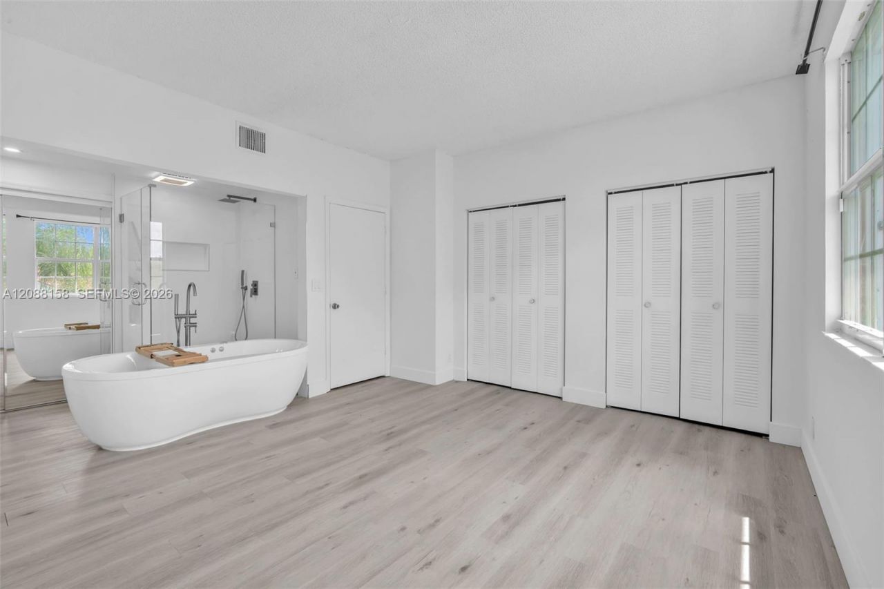 1303 Presidio Dr, Unit 6-41, Weston, FL 33327 Photo