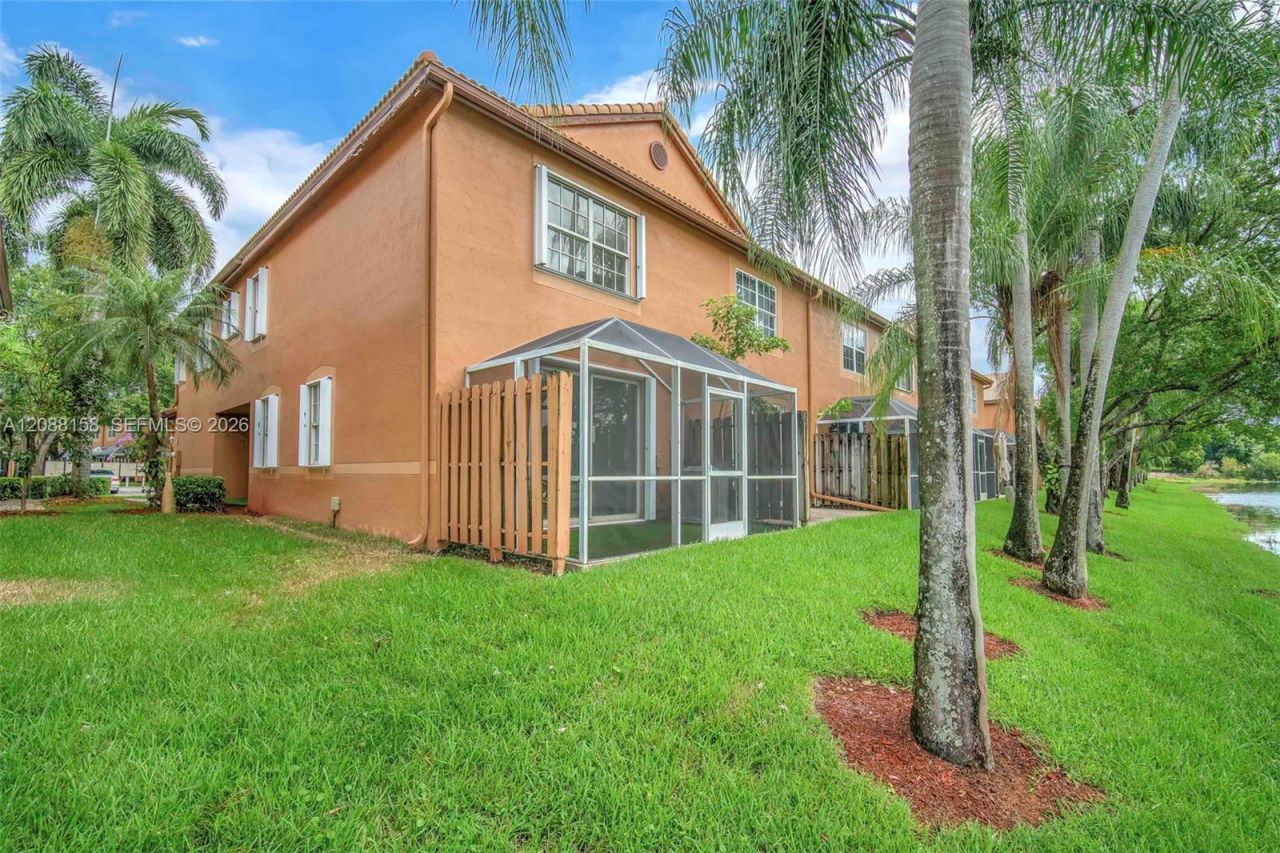1303 Presidio Dr, Unit 6-41, Weston, FL 33327 Photo