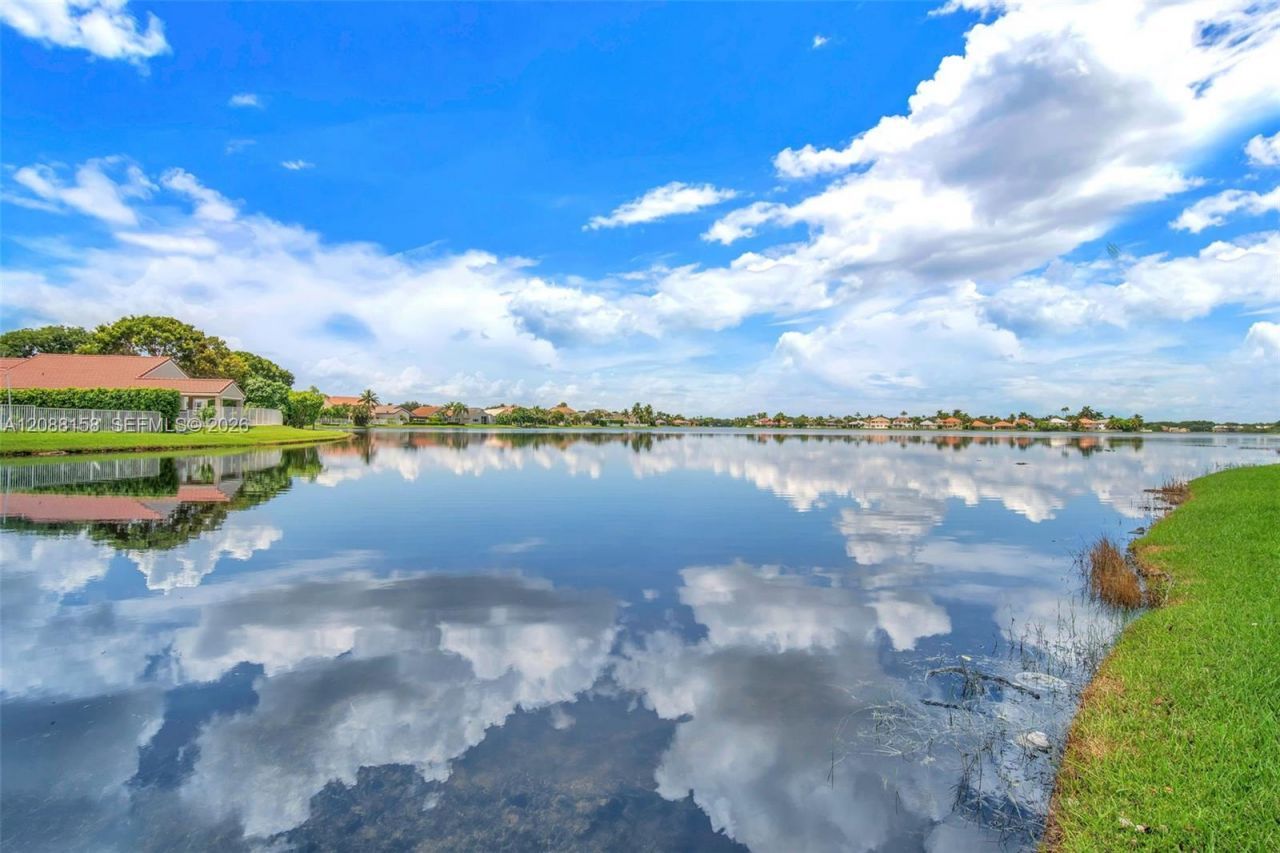 1303 Presidio Dr, Unit 6-41, Weston, FL 33327 Photo