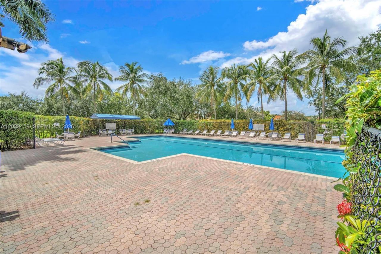 1303 Presidio Dr, Unit 6-41, Weston, FL 33327 Photo