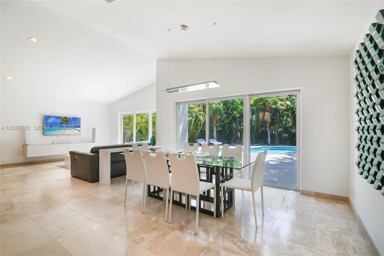 147 Golden Beach Dr , Golden Beach, FL 33160 Photo