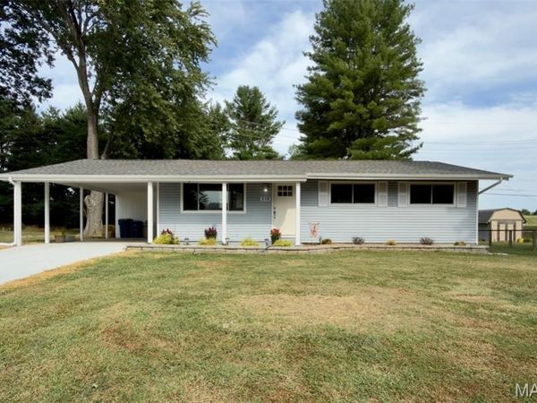 110 Paula Drive, St Charles, MO 63301