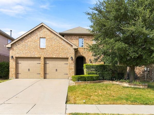1136 Crest Meadow Drive, Fort Worth, TX 76052