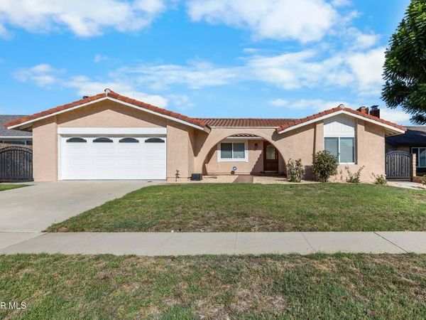 2162 Yosemite Avenue , Simi Valley, CA 93063