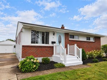 8 Hillsboro Road , Buffalo, NY 14225