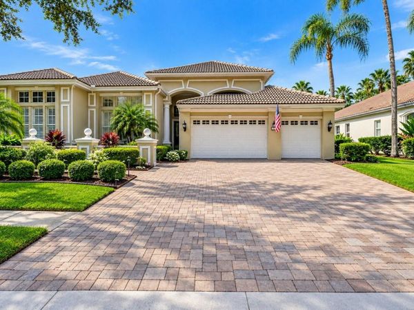 9108 WOODRIDGE RUN DRIVE , TAMPA, FL 33647