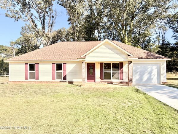 255 E Plum Street, Columbus, MS 39702