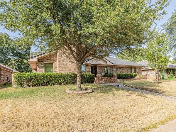 2609 Still Meadow Road , Irving, TX 75060