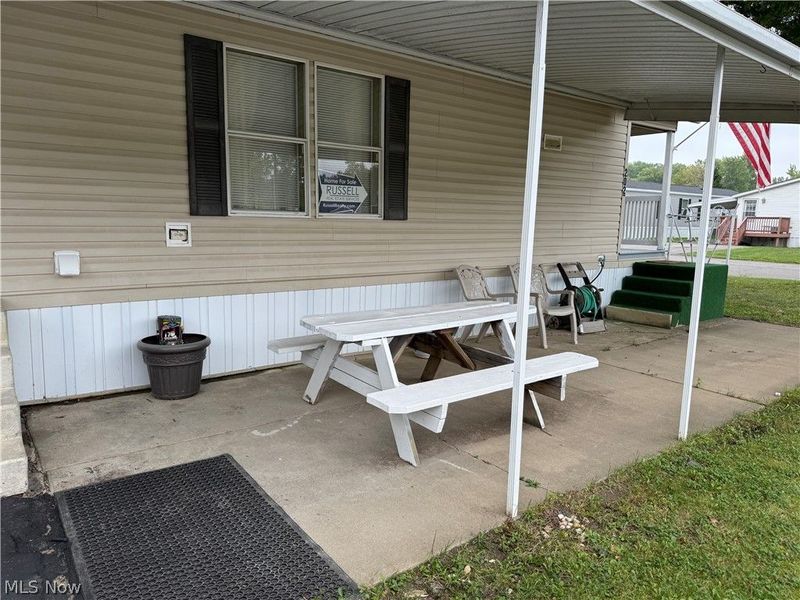 202 Connecticut Drive, Unit 202, Elyria, OH 44035 Photo 2