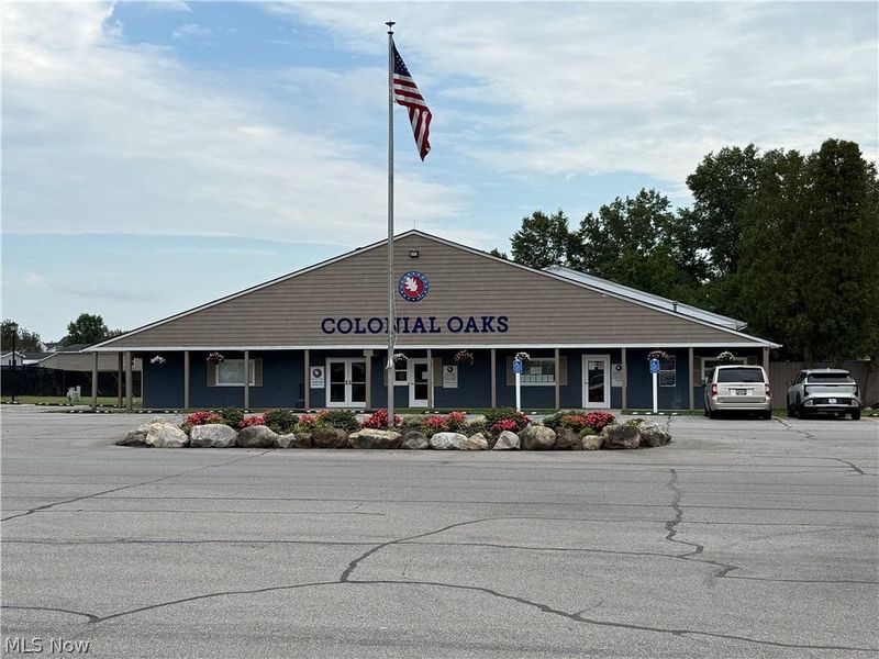 202 Connecticut Drive, Unit 202, Elyria, OH 44035 Photo 2