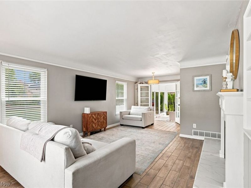 26737 Lake Road , Bay Village, OH 44140 Photo 10